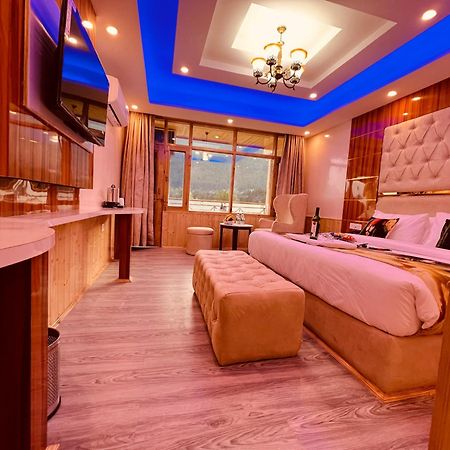 Hill River Resort - Central Heated & Air Cooled - Near Mall Road , Best Property Of Manali 2024- 2025 Exterior photo