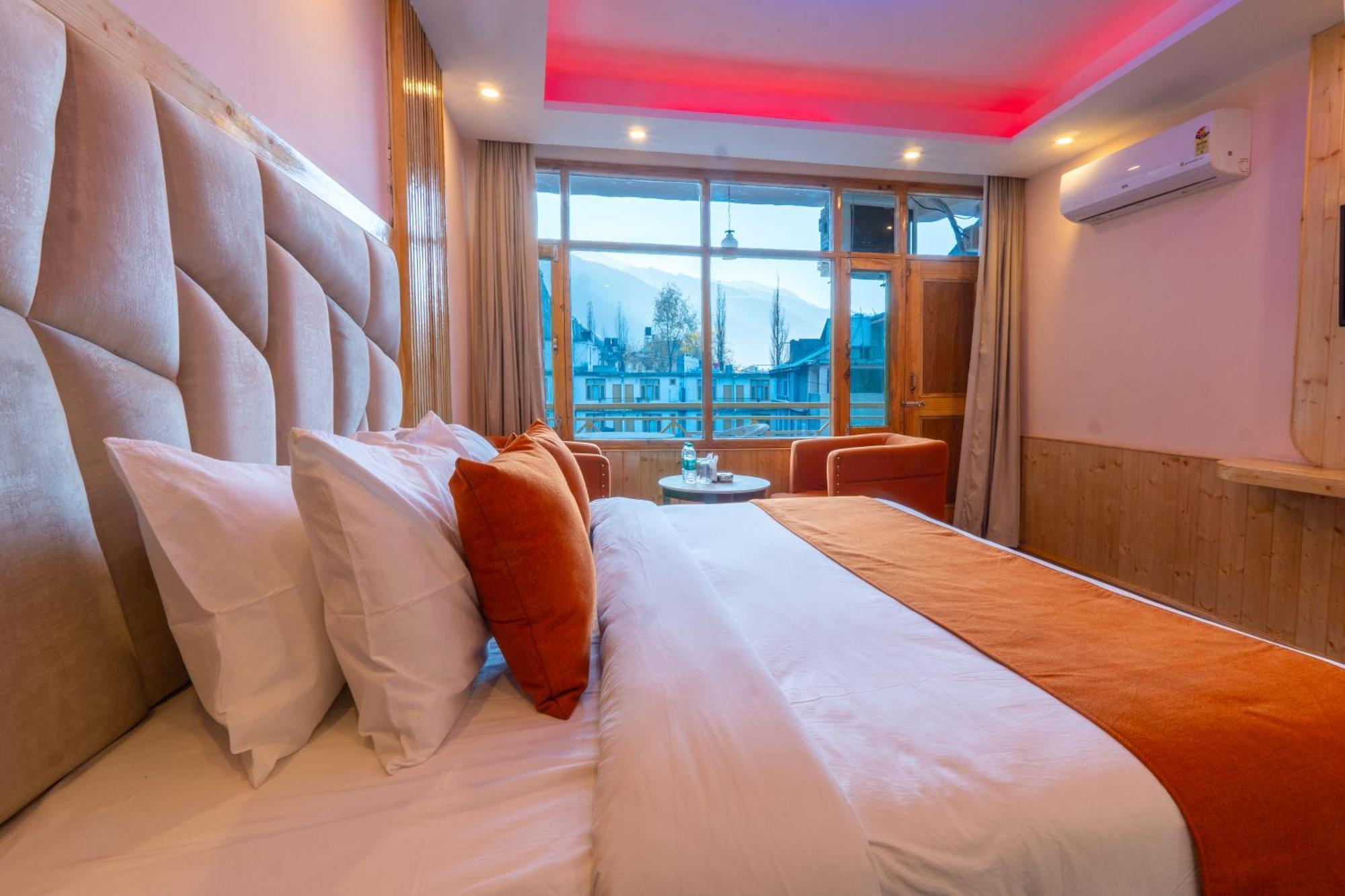 Hill River Resort - Central Heated & Air Cooled - Near Mall Road , Best Property Of Manali 2024- 2025 Exterior photo