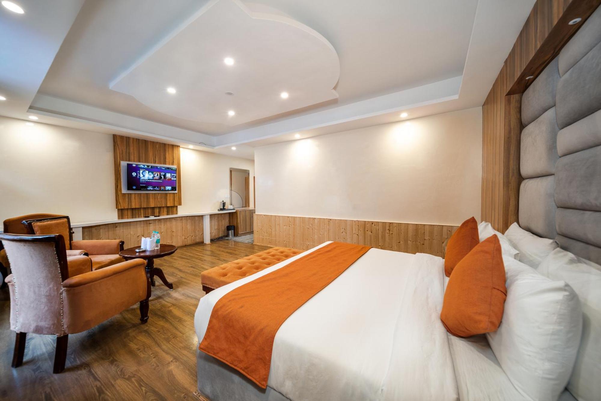 Hill River Resort - Central Heated & Air Cooled - Near Mall Road , Best Property Of Manali 2024- 2025 Exterior photo