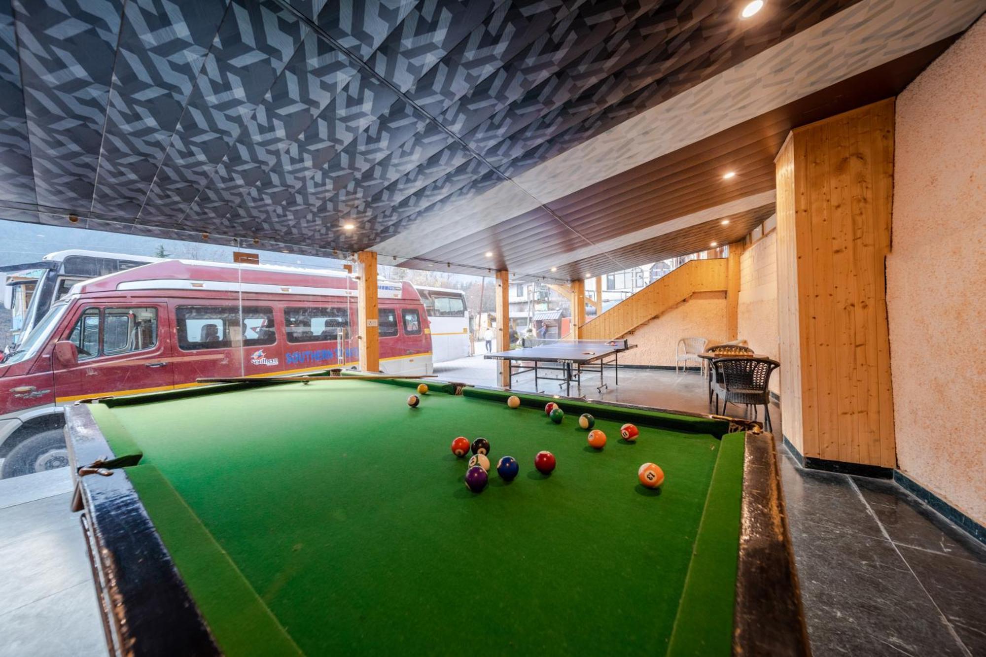 Hill River Resort - Central Heated & Air Cooled - Near Mall Road , Best Property Of Manali 2024- 2025 Exterior photo