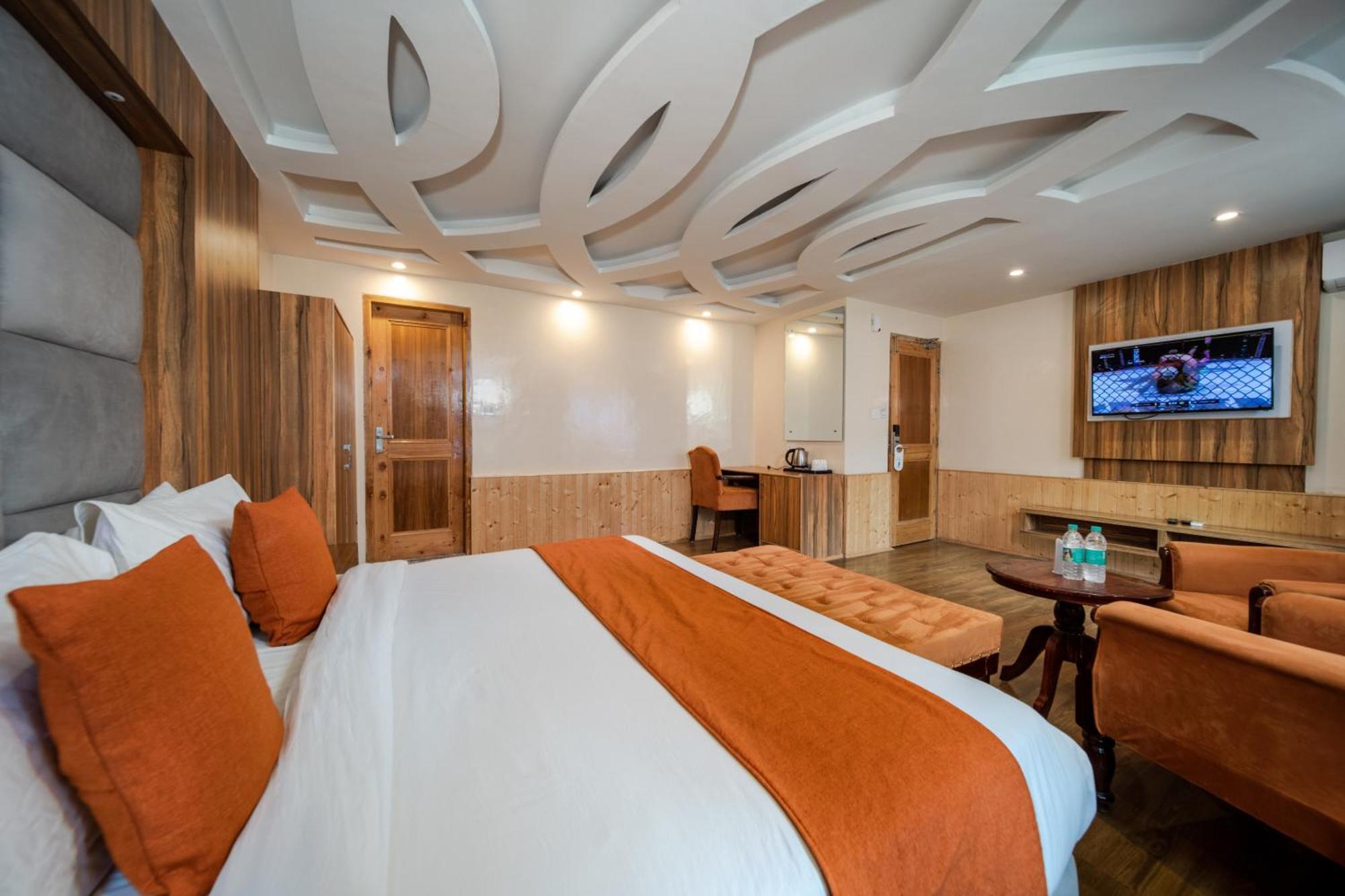 Hill River Resort - Central Heated & Air Cooled - Near Mall Road , Best Property Of Manali 2024- 2025 Exterior photo