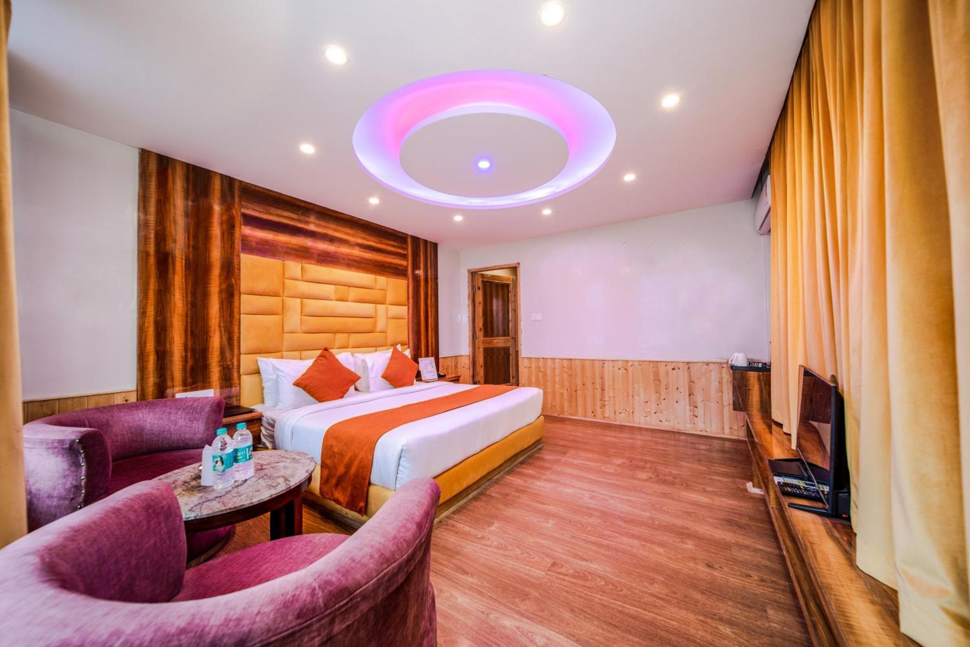 Hill River Resort - Central Heated & Air Cooled - Near Mall Road , Best Property Of Manali 2024- 2025 Exterior photo
